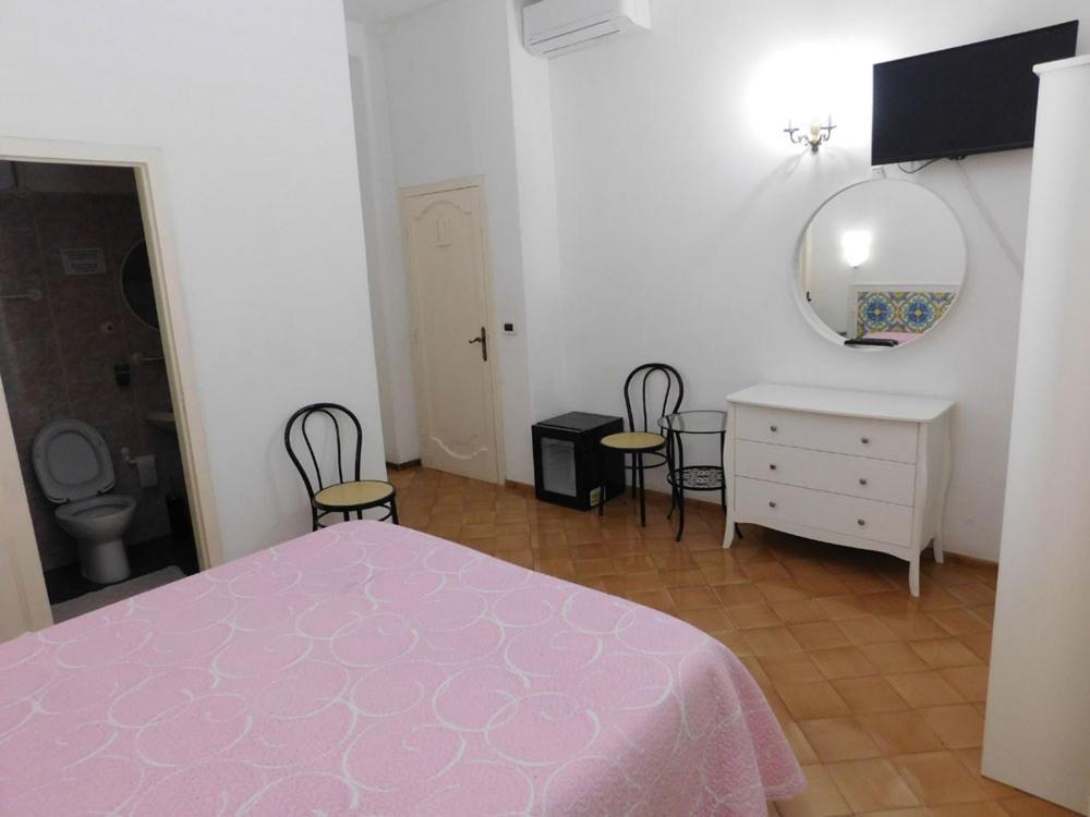 Villaverde Позитано Екстериор снимка