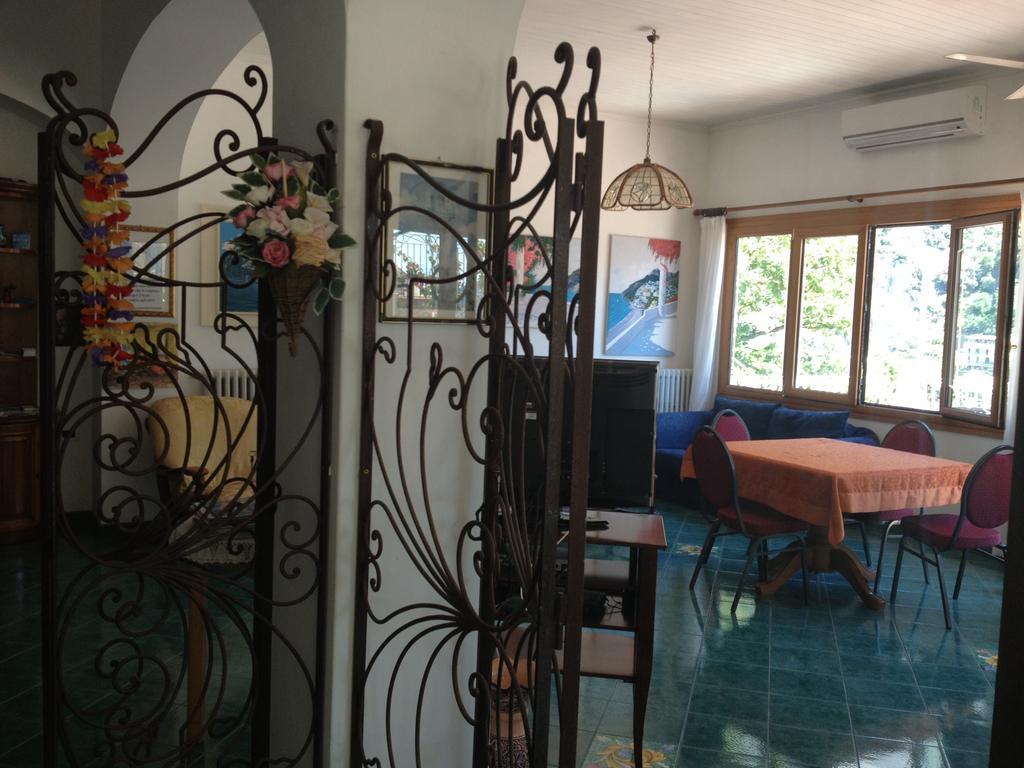 Villaverde Позитано Екстериор снимка